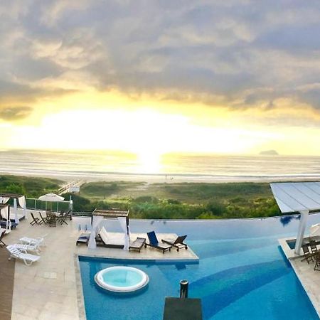 Bali Beach Home Club Rogga Beira Mar - Balneario Piçarras المظهر الخارجي الصورة